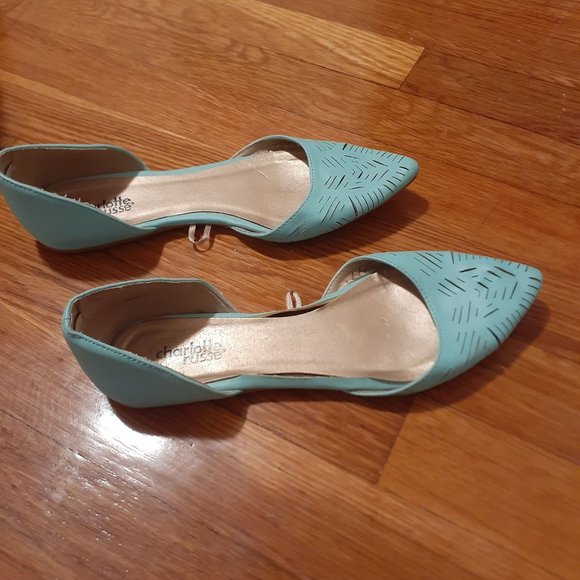 Turquoise Charlotte Russe Flats Size 7 1/2 - Picture 3 of 4